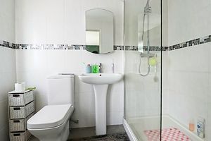 En-Suite- click for photo gallery